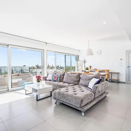 Blanca By Interhome Vila